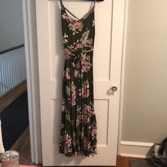 torrid Dresses & Skirts - Torrid OLIVE GREEN FLORAL CHALLIS MAXI DRESS